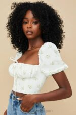 衣類 House of CB arianna アイボリー フローラル パフスリーブ クロップド トップ 0N8J742 - Image 9