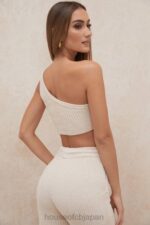 衣類 House of CB チャーリークリームシェニールワンショルダークロップトップ 0N8J781 - Image 3