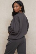 衣類 House of CB トミー チャコール オーバーサイズ クルーネック スウェットシャツ 0N8J801 - Image 13