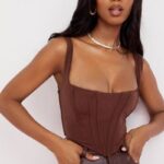 衣類 House of CB ニネッタ チョコレートメッシュコルセット 0N8J92