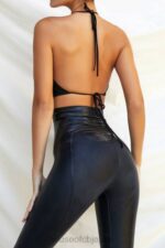 衣類 House of CB ヘーゼルブラックサテンタイバッククロップトップ 0N8J773 - Image 3