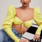 衣類 House of CB ミストレス ロックス タフ ラブ レモン パフ スリーブ クロップド トップ 0N8J754