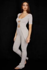 衣類 House of CB レイヴン オートミール リブニット フレアパンツ 0N8J949 - Image 6