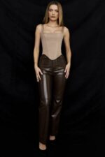 衣類 House of CB inaya チョコレートクロコストレッチヴィーガンレザーパンツ 0N8J954